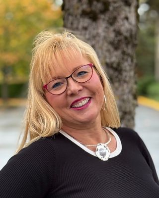 Photo of Melissa Osada - Neupathway (Melissa Osada), Psychiatric Nurse Practitioner, APRN, PMHNP, BC