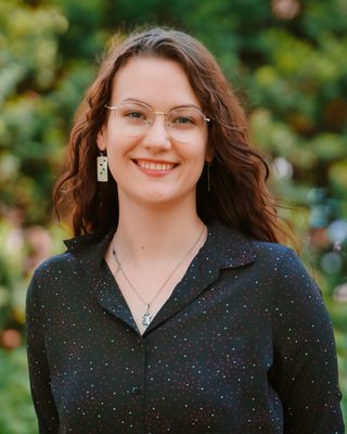 Photo of Kate MacDonald, Pre-Licensed Professional