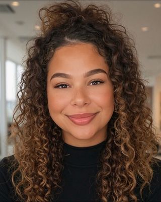 Photo of Octavia Walenciak, Pre-Licensed Professional, MA, LPC-CAN