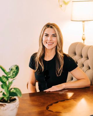 Photo of Alyson Bernacchi, Pre-Licensed Professional, LAC, MS, NCC