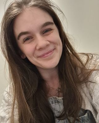 Photo of Abz Irwin-Ransom, Psychotherapist, MSc, HCPC-Music Therap.
