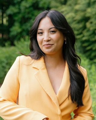 Photo of Ana Macaspac, Marriage & Family Therapist Associate, LAMFT