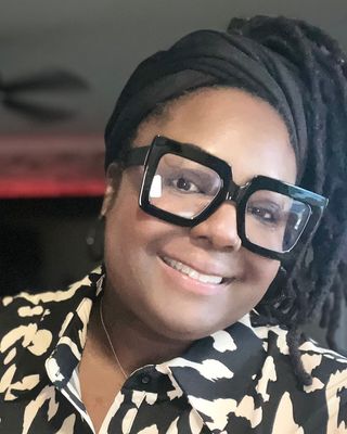 Photo of Trenecieya Gray, Clinical Social Work/Therapist, LSWAIC