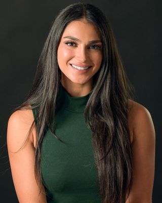 Photo of Hanah Al-Rashed, Pre-Licensed Professional, MFT, Intern