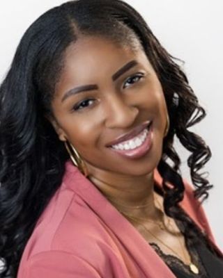 Photo of Danielle Artis, Clinical Social Work/Therapist