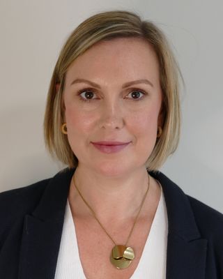 Photo of Lesley Ann Martin, Psychotherapist, MIACP