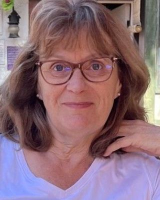 Photo of Clo Gilbert, Counsellor, RCC