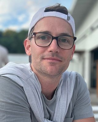 Photo of Shane MacDonald - Shane MacDonald, Clinical Social Work/Therapist, LCSW