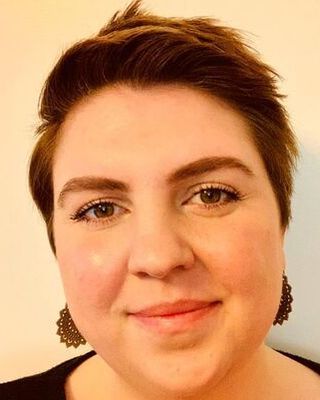 Photo of Eza Dios, Clinical Social Work/Therapist in Seattle, WA