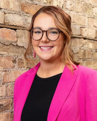 Photo of Katie Schwarz, Clinical Social Work/Therapist, LCSW, CCTP