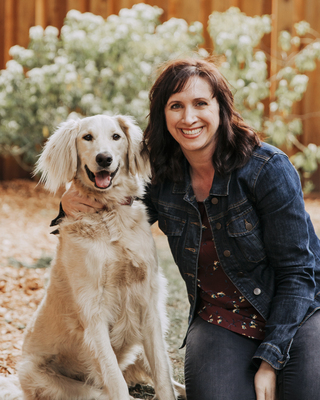 Photo of Ivy Ross, Marriage & Family Therapist in Silverton, OR