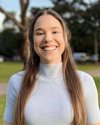Photo of Emilie Hauser, Psychologist, MPsych, PsyBA - Clin. Psych
