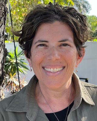 Photo of Lisa Cohen, LMHC, ATR-BC, Counselor
