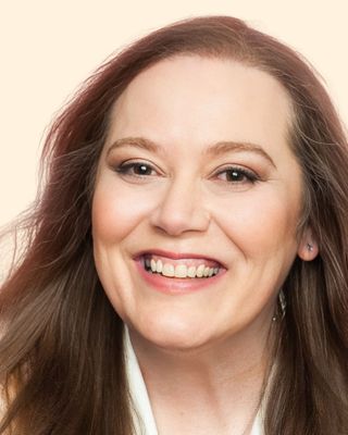Photo of Jessica Neulman, Licensed Professional Clinical Counselor, LPCC-S