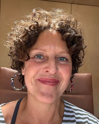 Photo of Nicola Kendall, Counsellor, MBACP