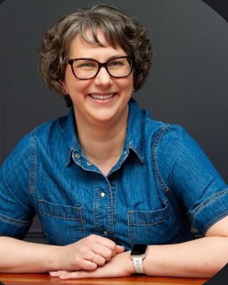 Photo of Julia Denyer, Psychologist, MA, RPsych