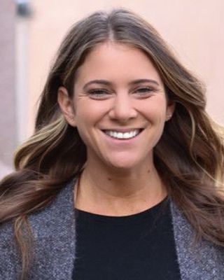 Photo of Sarah Straus, Marriage & Family Therapist Associate, MA, AMFT
