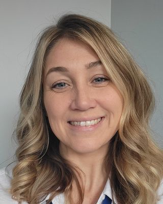 Photo of Emma Jayne Edisbury, Psychotherapist, MSc, MBACP