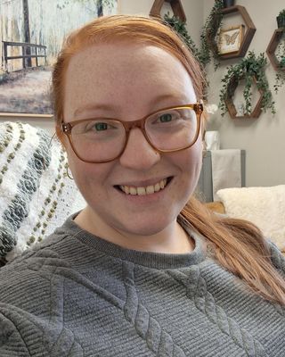 Photo of Joëlle Myre, Registered Psychotherapist, Hon BFA, MACP