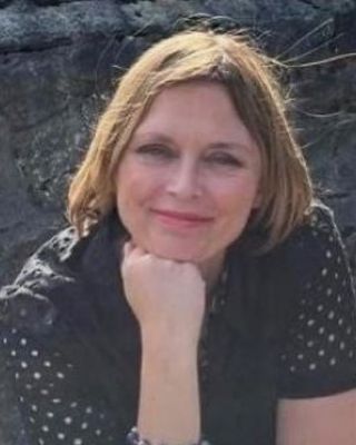 Photo of Lisa Nullmyers, Psychotherapist in Sheffield, England