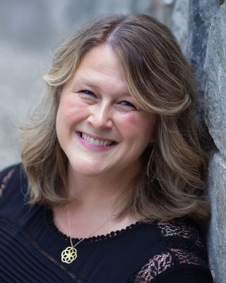 Photo of Anna Oginsky, Clinical Social Work/Therapist, LLMSW
