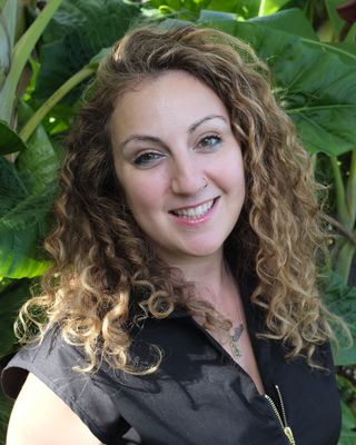 Photo of Alisa Joy Goldstein - Messy Therapy with Alisa, Counsellor, MA, MBACP