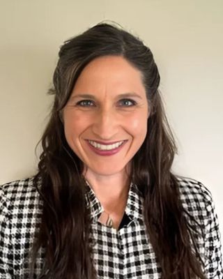 Photo of Amy Heinrich Donow, Clinical Social Work/Therapist, LMSW