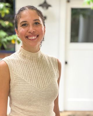 Photo of Noori Tawakol, Marriage & Family Therapist Associate, AMFT