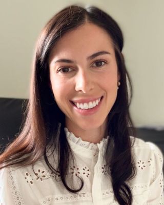 Photo of Karine Rochon - Relationship Trauma - Attachment Wounds - Karine, Registered Psychotherapist (Qualifying)