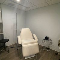 Gallery Photo of Physical exam room