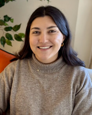 Photo of Alice Knox, Counsellor, MSc, BACP