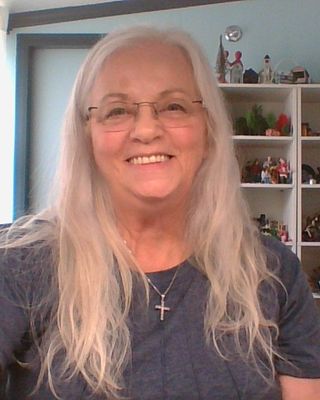 Photo of Lea Ann Lafave, Licensed Professional Clinical Counselor, LPCC-S, NCC, RPT