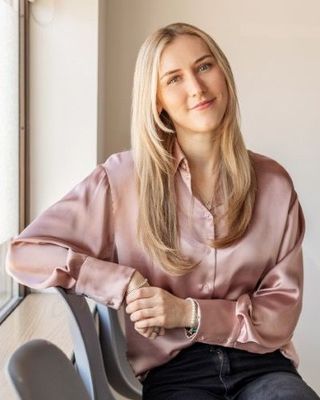 Photo of Cassandra Kustec, Registered Psychotherapist, BSc, MACP, RP