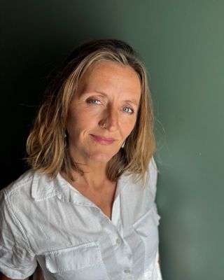 Photo of Fiona Rea, Registered Psychotherapist (Qualifying), MACP, BASc