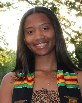 Photo of Isabel Fabre, Pre-Licensed Professional, MPhilEd, MSEd