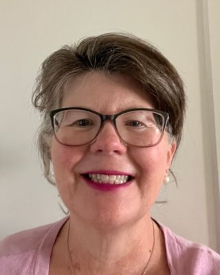 Photo of Beth McMahon, Marriage & Family Therapist Associate, MA, AMFT, APCC