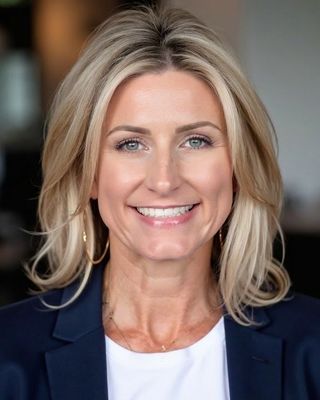 Photo of Dawn Lindsey, Psychiatric Nurse Practitioner, DNP, APRN, PMHNP, FNP