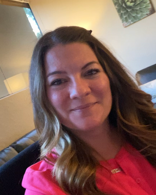 Photo of Erica Lundeen, Licensed Professional Counselor, LPC