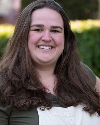 Photo of Emma Cluff, Associate Clinical Social Worker, ACSW, MSW