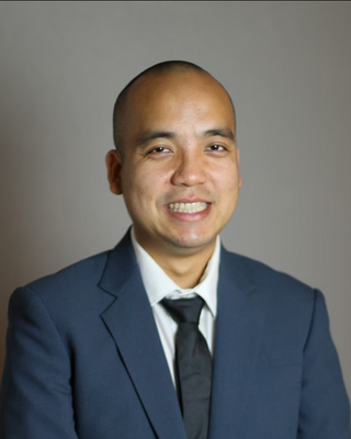 Photo of Davis Lo, Clinical Social Work/Therapist, LCSW