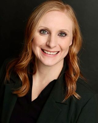 Photo of DiNell Hall, Clinical Social Work/Therapist, LCSW