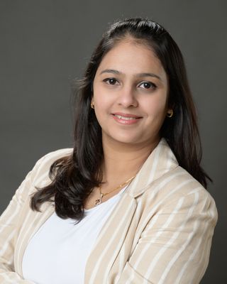 Photo of Zeel Bhatt, Registered Social Worker, MSW, (Equiv), RSW