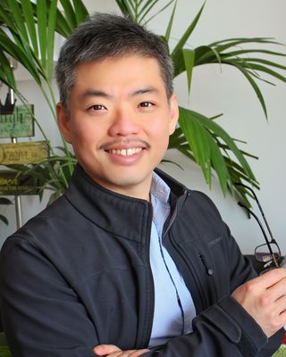 Photo of Dr Coby Liew, PsychD, AMHSW, Clinical Social Work/Therapist