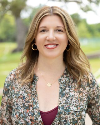 Photo of Sarah Lackey, Clinical Social Work/Therapist, LCSW, CCTP