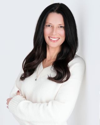 Photo of Suzanne Thompson Zukiwsky - Suzanne Thompson Counselling, Registered Social Worker, BSW, RSW