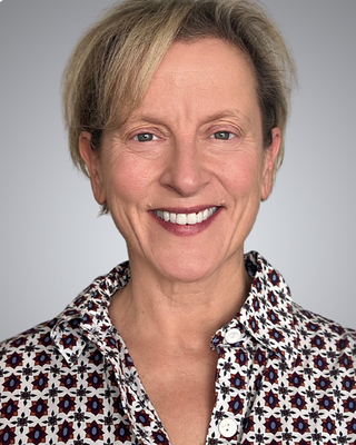 Photo of Noelle Vignola, Clinical Social Work/Therapist, LCSW