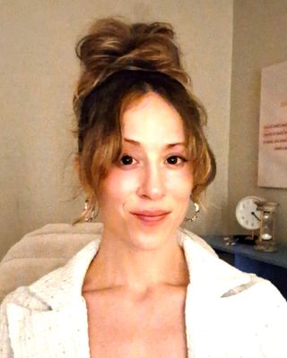 Photo of Andrea Berthet, Clinical Social Work/Therapist, LMSW