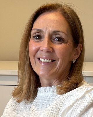 Photo of Shelley Cook, Psychotherapist, MBACP