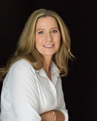 Photo of Serena Carroll, Psychotherapist, MSc, MIACP