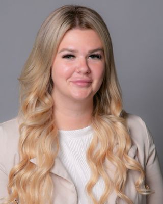 Photo of Laura Plottier-Ramirez, Marriage & Family Therapist, LMFT